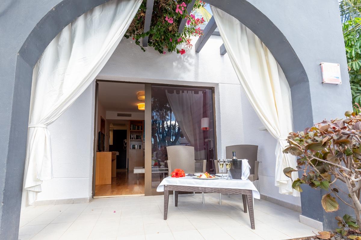 R2 Romantic Fantasia Suites & Dreams - Adults Only Tarajalejo Exterior foto